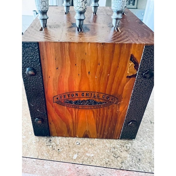 Teton Grill Co Outfitters "fishing lure" Steak Knives 6 - Picture 3 of 5